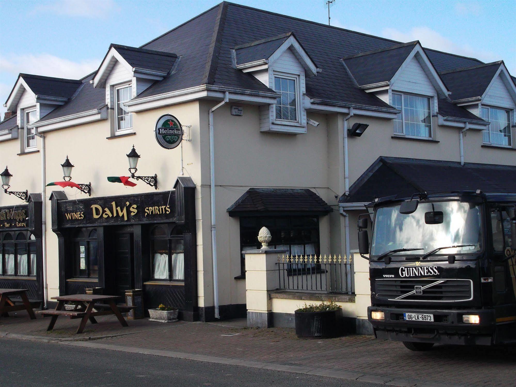 Dalys Inn Donore  Экстерьер фото