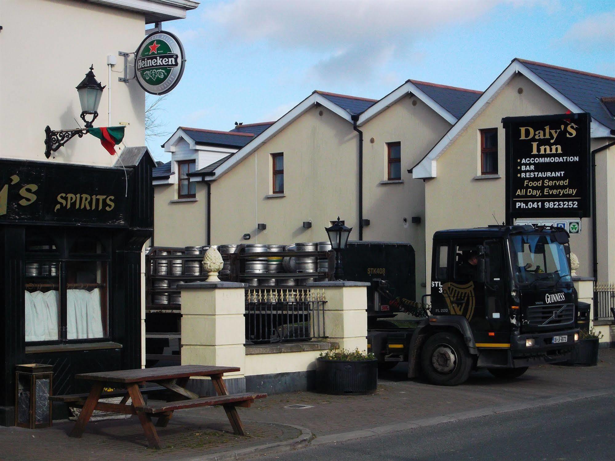 Dalys Inn Donore  Экстерьер фото