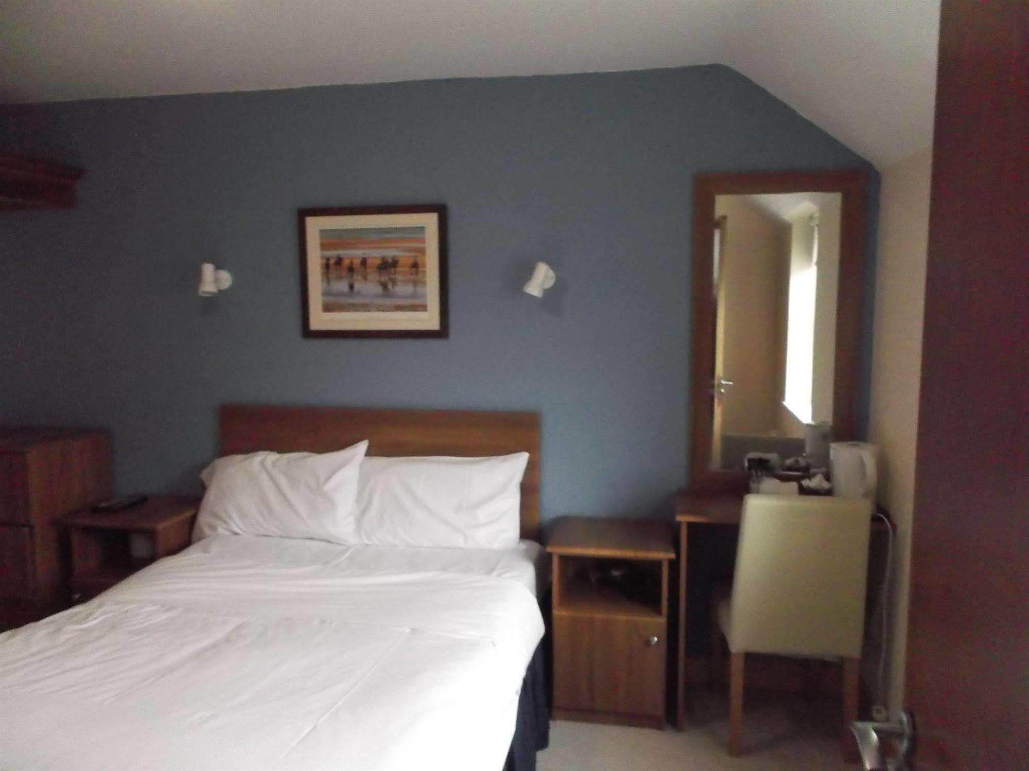 Dalys Inn Donore  Экстерьер фото